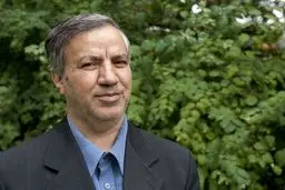 عطاالله مهاجرانی تشریح کرد: ایران می‌تواند از NPT خارج شود؟