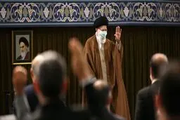 دیدار جمعی از معلمان با رهبر انقلاب