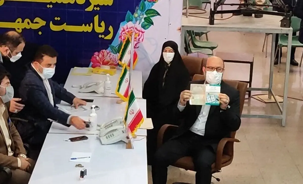 سردار دهقان وارد ستاد انتخابات شد