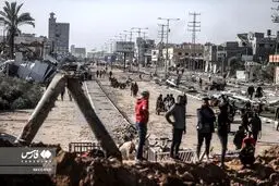 تصاویر بازگشت هزاران فلسطینی به «دیر البَلَح»
