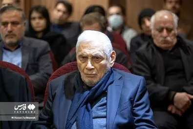 کریم مجتهدی