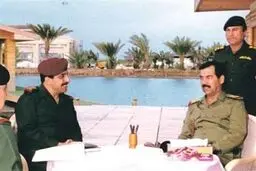 جنون صدام حسین بعد از آزادسازی خرمشهر: همه را اعدام کنید! + عکس


