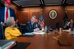 التماس ترامپ به ایران پس از حمله به فردو | «خواهش می‌کنم پاسخ ندهید!»