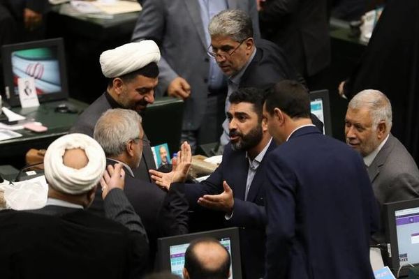 معتمدیزاده خطاب به روحانی :  آش دهانسوزی نبودید که امروز طلبکارید؛ علی برکت الله!