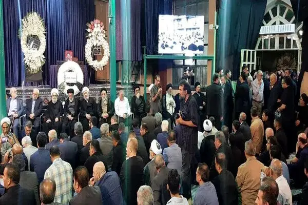 خاتمی، روحانی و کروبی در مراسم ختم مادر همسر سید حسن خمینی