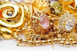 قیمت طلا: آخرین قیمت طلا و سکه 13 مرداد / طلا ارزان شد