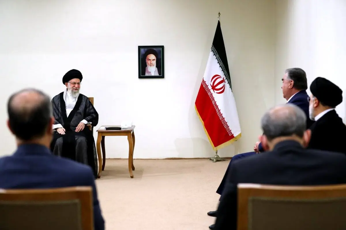 رهبر معظم انقلاب: تحریم‌ها باعث شد تا به نیرو‌های داخلی اتکا کنیم