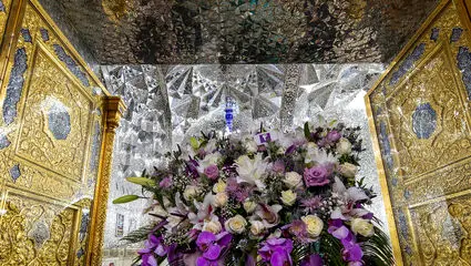 یک ایرانه و یک امام رضا(ع) با نوای حاج محمود کریمی