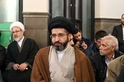 واکنش مردم به حضور فرزند رهبر انقلاب در خیابان