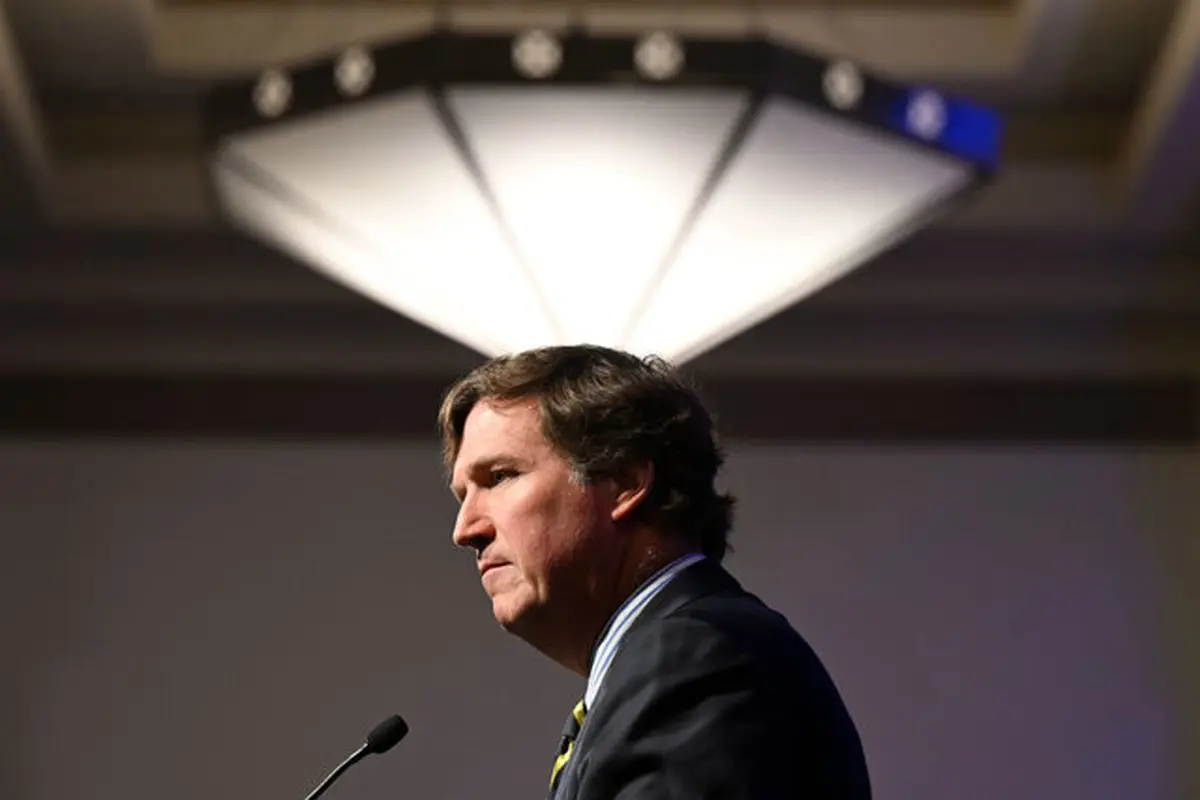 چهره رسانه‌ای نزدیک به ترامپ آمریکا با ایران مشکل دارد نه جمهوری اسلامی