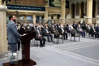 رهبر انقلاب و کارگران