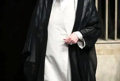 رهبر انقلاب 