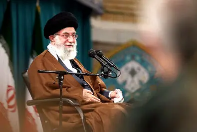 رهبر انقلاب سران