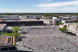  ۱۸۰۰۰ جفت کفش کوچک نماد کودکان غزه در هلند