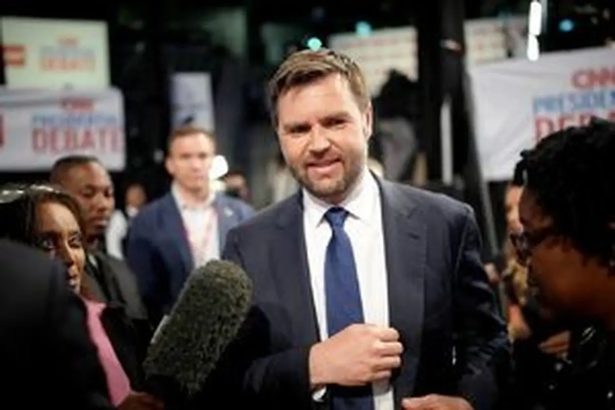 ونس: ماسک، دوست و مشاور ترامپ باقی می‌ماند