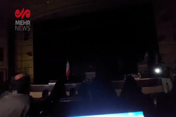 قطعی برق همزمان با برگزاری نشست خبری وزیر بهداشت