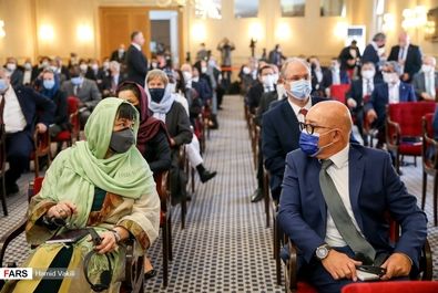 نشست روسای نمایندگی های سیاسی خارجی مقیم تهران با وزیر امور خارجه