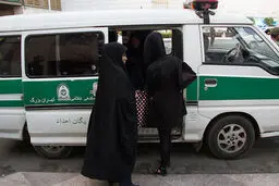 گشت ارشاد تمام شد یا نه؟
