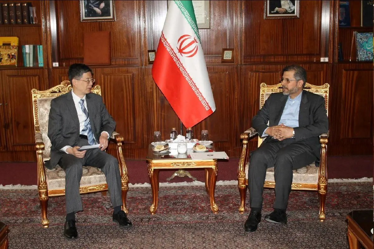 جزئیات دیدار سفرای انگلیس، چین و نروژ در تهران با معاون عراقچی