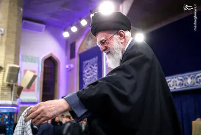 رهبر انقلاب