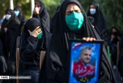 تشییع پیکر شهید مدافع سلامت مهدی صادقی