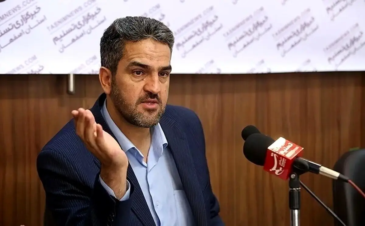 اظهارات عجیب نماینده اصفهان: باید خرید و فروش طلا و دلار جرم شود، مثل روسیه!