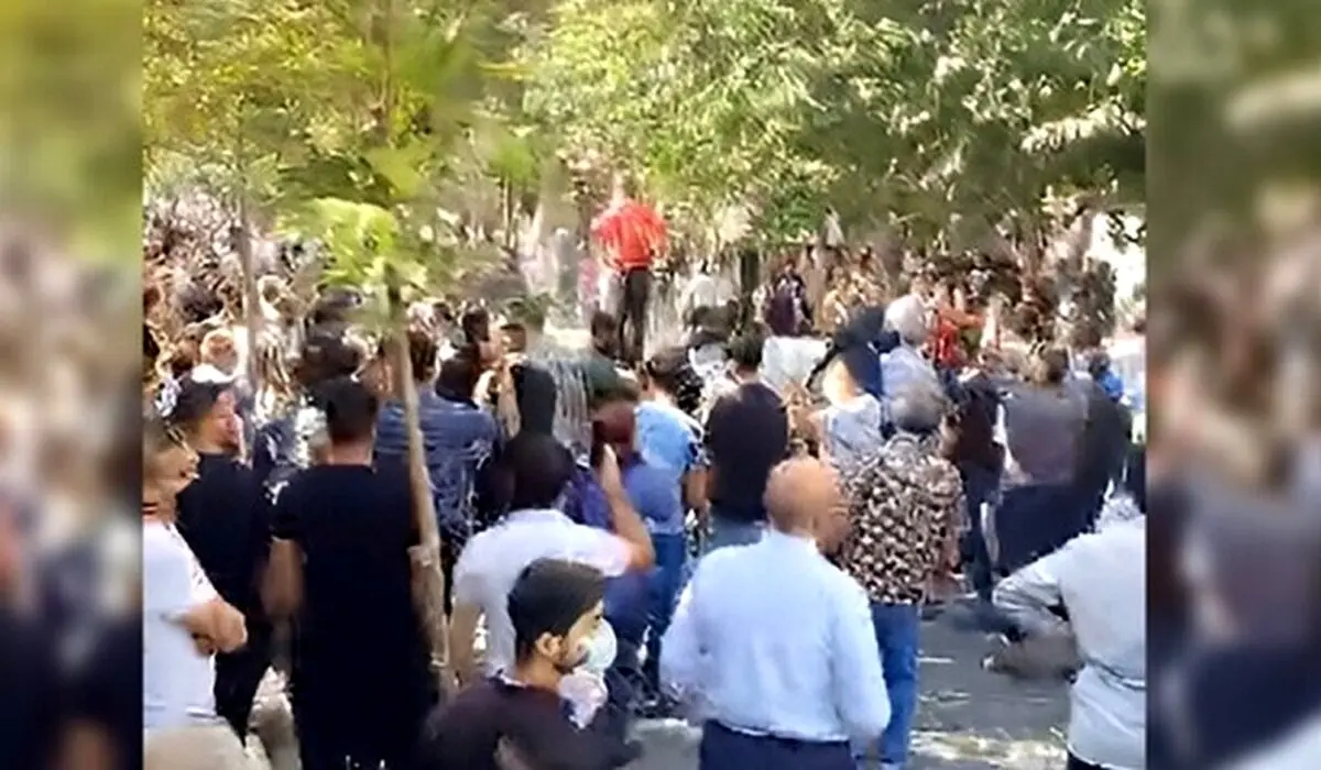 کیهان: در فضای مجازی، جمهوری اسلامی سرنگون شده