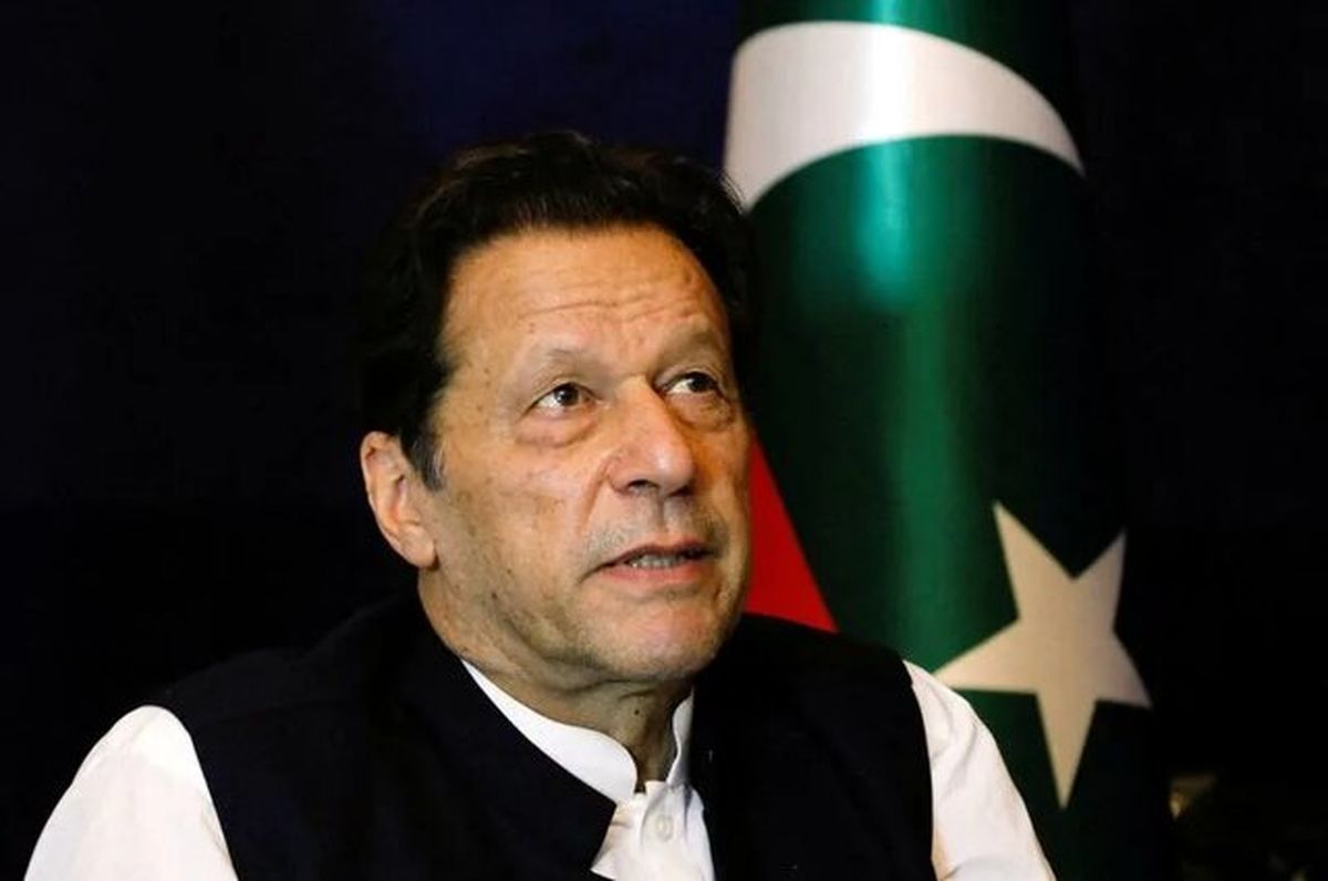 عمران خان: نداشتن روابط خوب با ارتش حماقت است