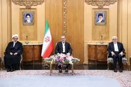 میکروفون باز کار دست پزشکیان داد: ما را به دیپلماسی وادار می کنند که بلد نیستیم /خیلی خراب نکردم که؟