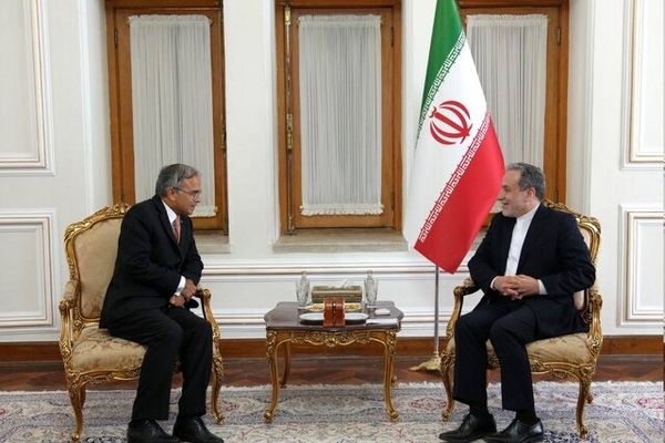 دبیرکل اکو در پی انفجار در بندر شهید رجایی به عراقچی تسلیت گفت