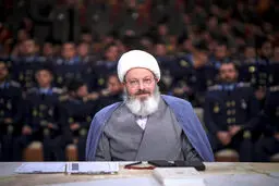 حجت الاسلام قاسمیان وارد فرودگاه امام خمینی شد + عکس