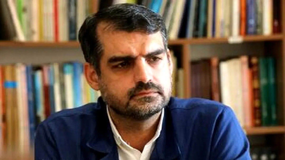 ادعای جنجالی منان رئیسی در خصوص یک نماینده: وقتی به مجلس آمد پا برهنه بود اما الان ۵۰ ملک دارد!