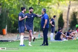 اعتصاب و اعتراض بازیکنان استقلال