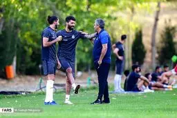 اعتصاب و اعتراض بازیکنان استقلال
