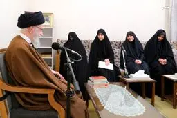 تصاویر دیدار خانواده شهید حاج قاسم سلیمانی با رهبر انقلاب