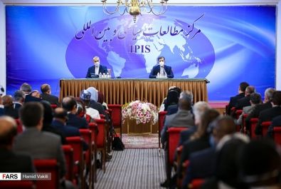 نشست روسای نمایندگی های سیاسی خارجی مقیم تهران با وزیر امور خارجه