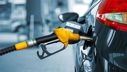 خودروهای فوق لوکس در صف 50 لیتر بنزین 4250000 تومان 