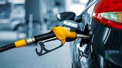 خودروهای فوق لوکس در صف 50 لیتر بنزین 4250000 تومان 