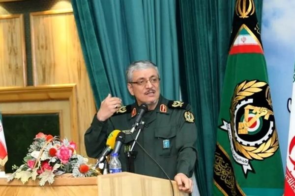 سردار طلایی نیک :دشمن هوس تهدید بکند تا خدمتش برسیم