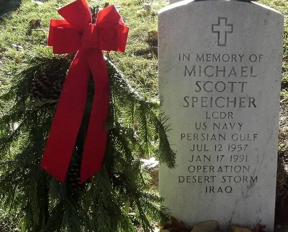 نام خلیج فارس بر قبر سربازان آمریکایی + عکس