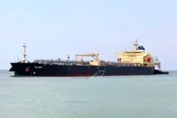 اولین عکس از کشتی تانکر۷۳ تنی توقیف شده در آب های ایران