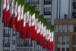 تهران به غرب هشدار داد: سراغ موشک و غنی‌سازی نروید