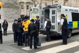 رهبر گروه ضد سلطنتی انگلیس توسط پلیس دستگیر شد