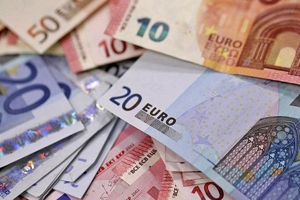 ریزش معنادار قیمت دلار آزاد اول صبح سه‌شنبه ۲۹ مهر ۱۴۰۴ | سقوط تاریخی دلار در بازار آزاد