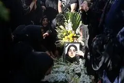 پیکر آرمیتا گراوند به خاک سپرده شد
