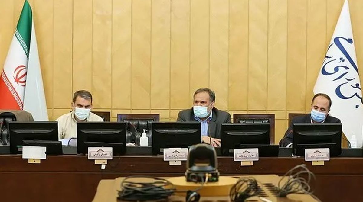 وزیر اقتصاد احمدی‌نژاد رئیس ماند | جزئیات کامل