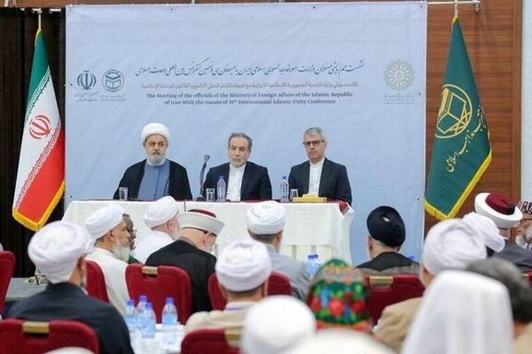عراقچی: آماده گفت‌وگو هستیم