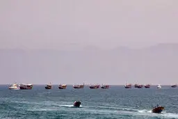 تصاویر دیدنی از رژه دریایی روز ملی خلیج فارس در کیش