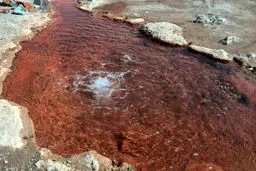  آب این چشمه عجیب در ایران آتش می‌گیرد!