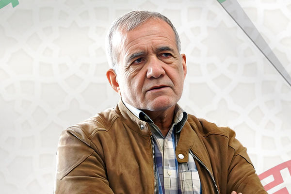 تذکر رئیس‌ جمهور به محافظش: بگذار عکس بگیرد + ویدئو